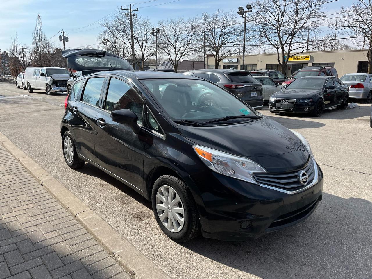 2015 Nissan Versa Note SV Photo