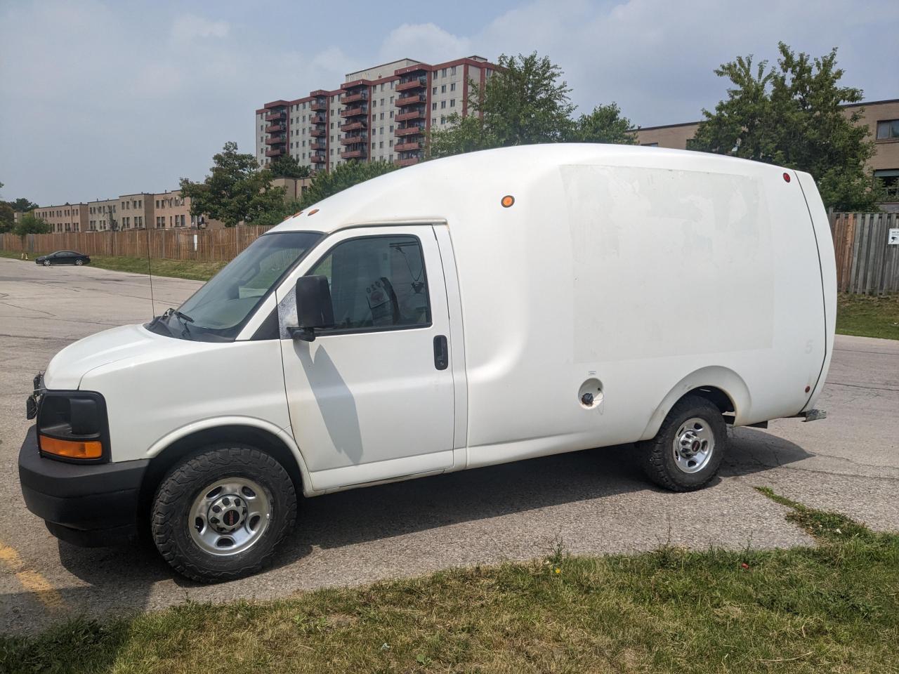Used 2017 GMC Savana Commercial Cutaway 3500 VAN 139