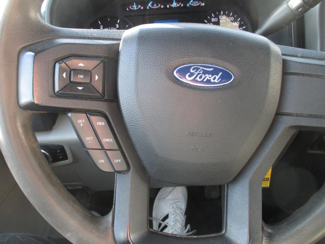 2018 Ford F-550 XL,REG.CAB.DUMP TRUCK 4X4 - Photo #9