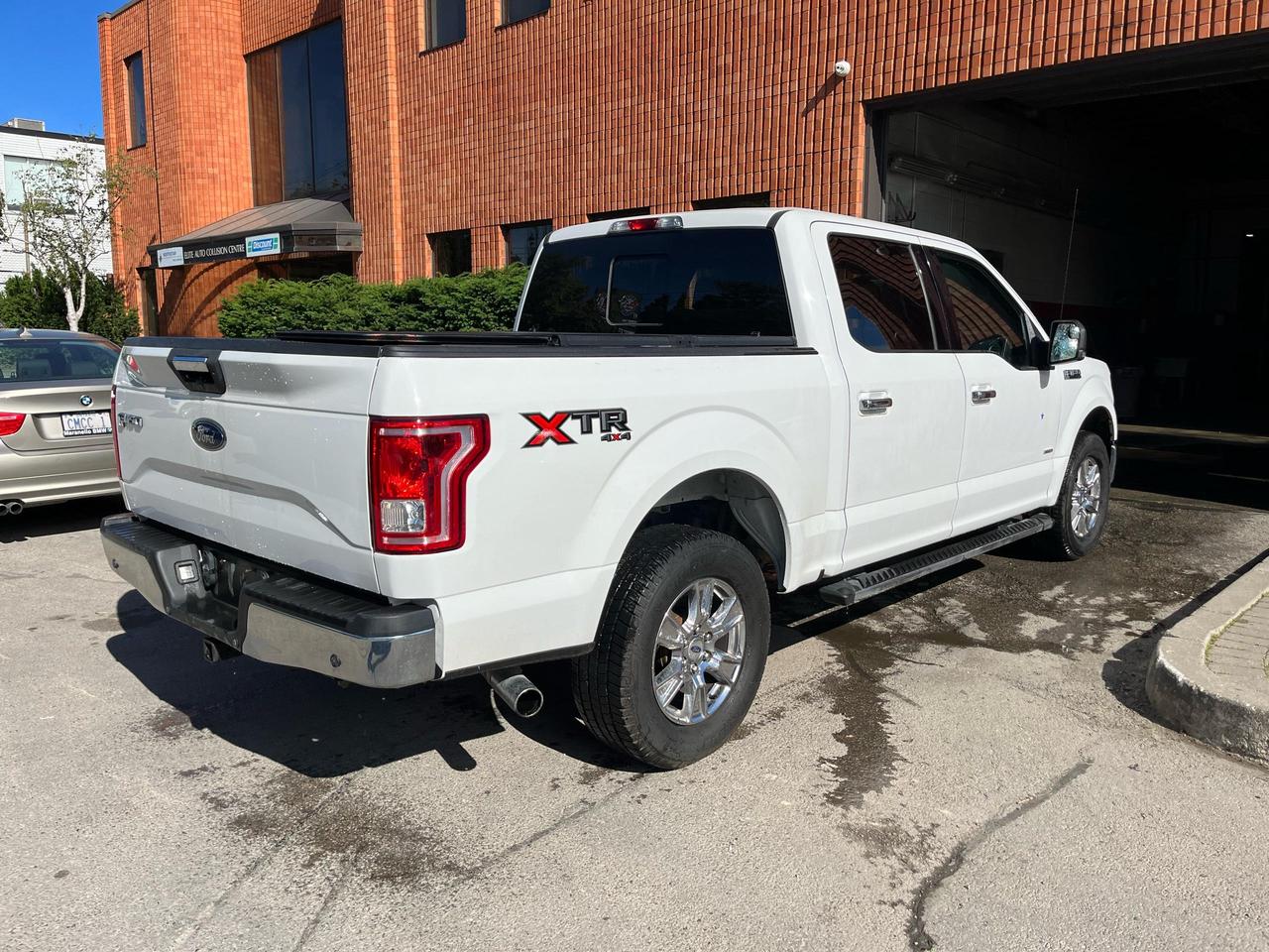 2016 Ford F-150 XLT Photo