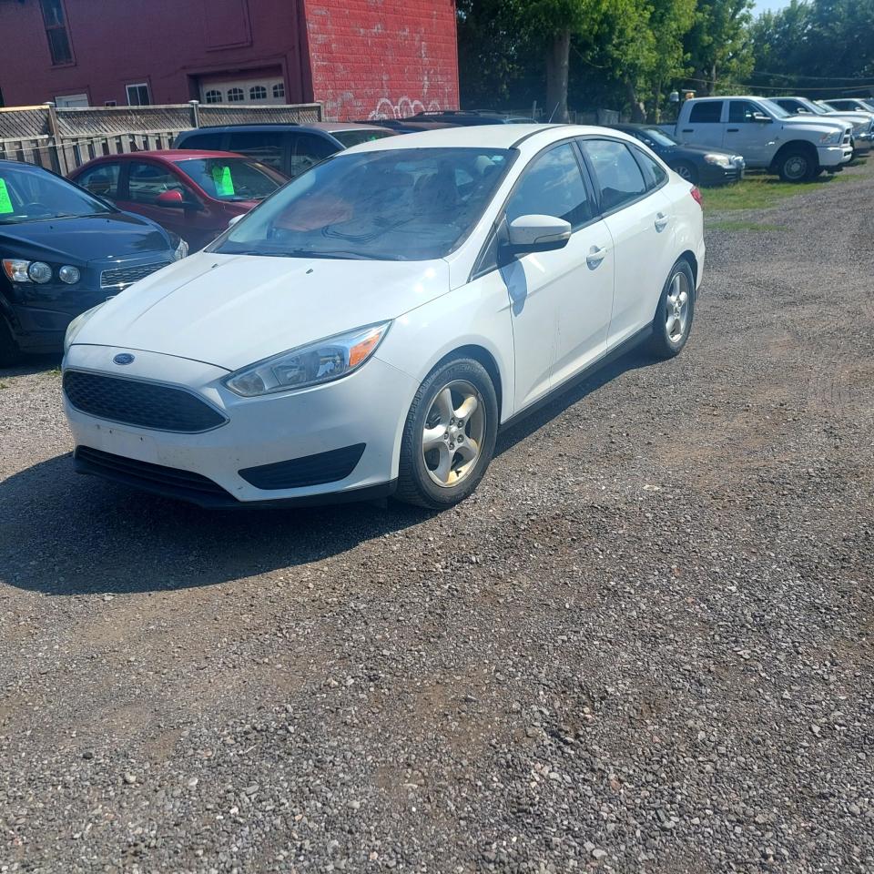 2015 Ford Focus 4DR SDN SE - Photo #1