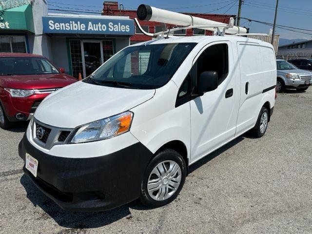 2015 Nissan NV200 S - Photo #1