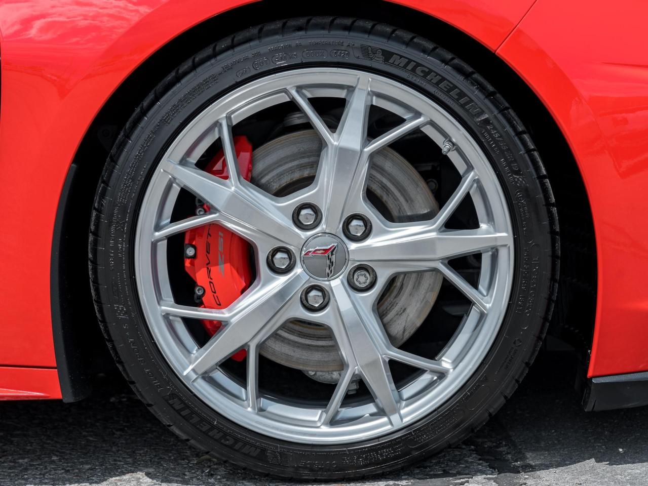 2020 Chevrolet Corvette 2LT Photo4