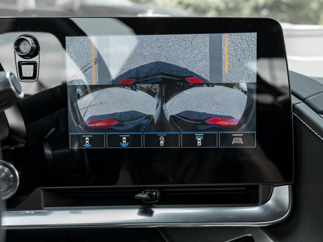 2020 Chevrolet Corvette 2LT Photo