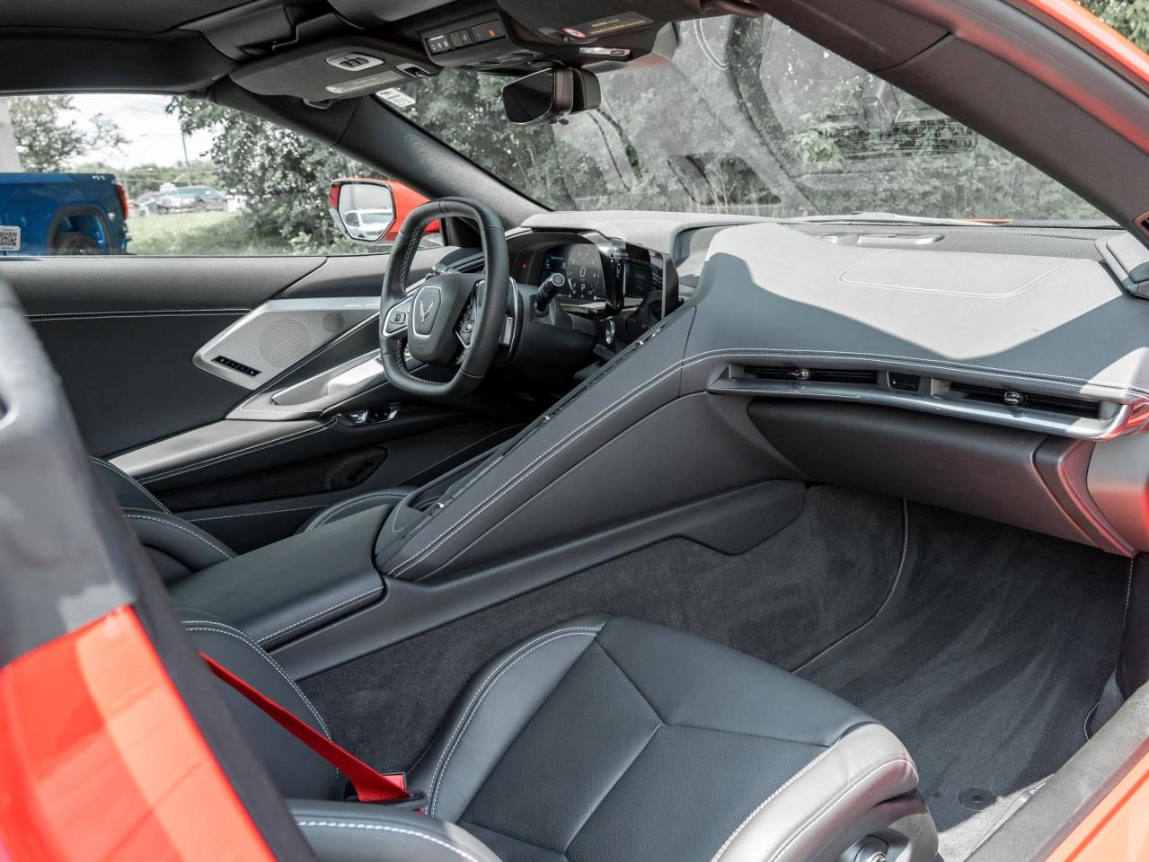 2020 Chevrolet Corvette 2LT Photo