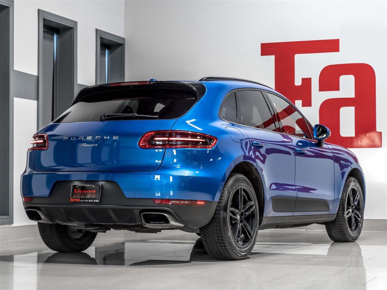 2018 Porsche Macan $267 BI WEEKLY $2500 DOWN| PREMIUM PLUS|BLINDSPOT|LANE DEPART|BOSE|PANO|LOADED Photo