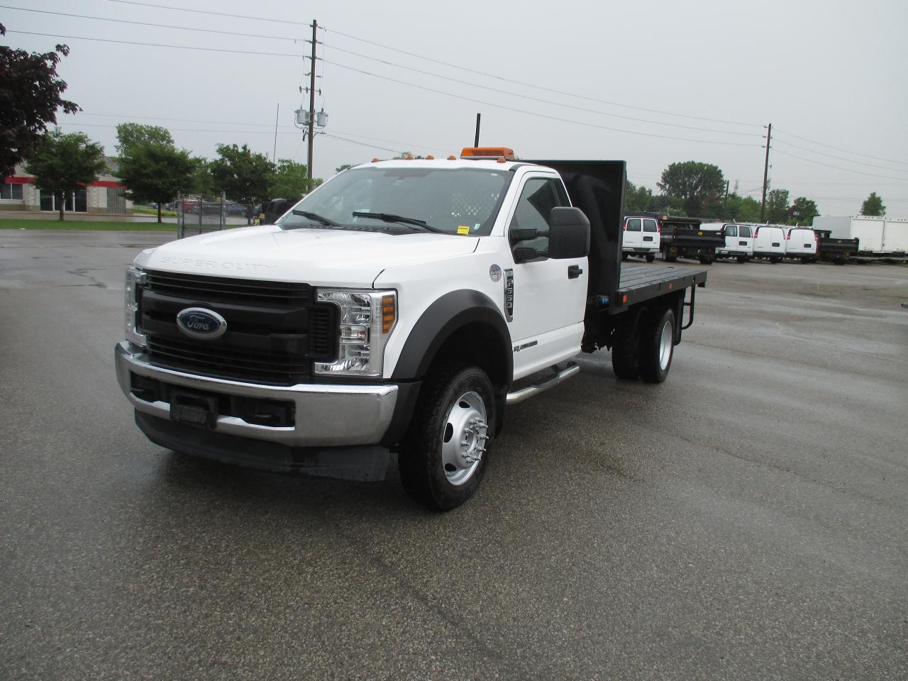 2018 Ford F-550 XL.12 FT. FLAT DECK 4X4 - Photo #3