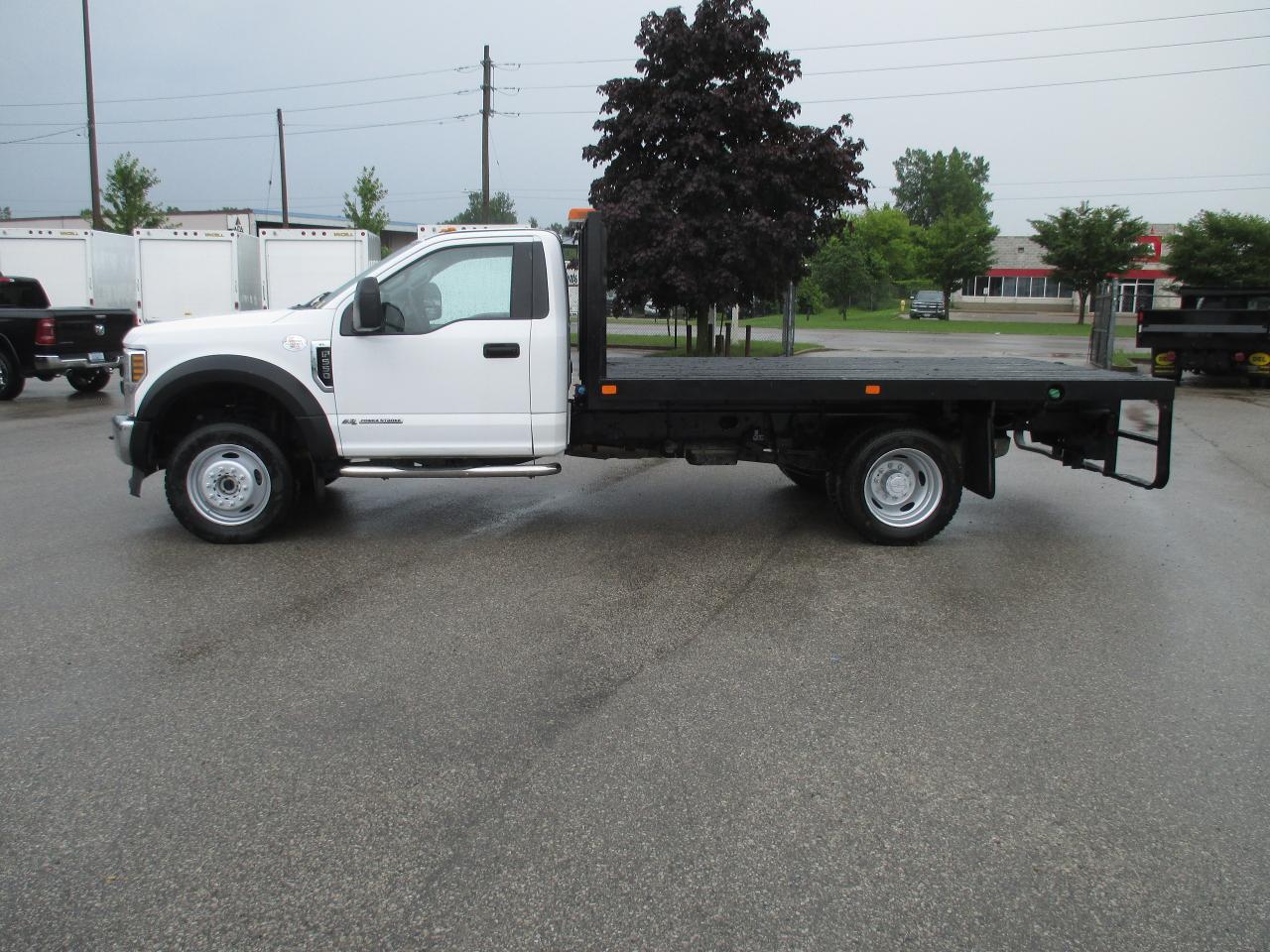 Used 2018 Ford F-550 XL.12 FT. FLAT DECK 4X4 for sale in London, ON