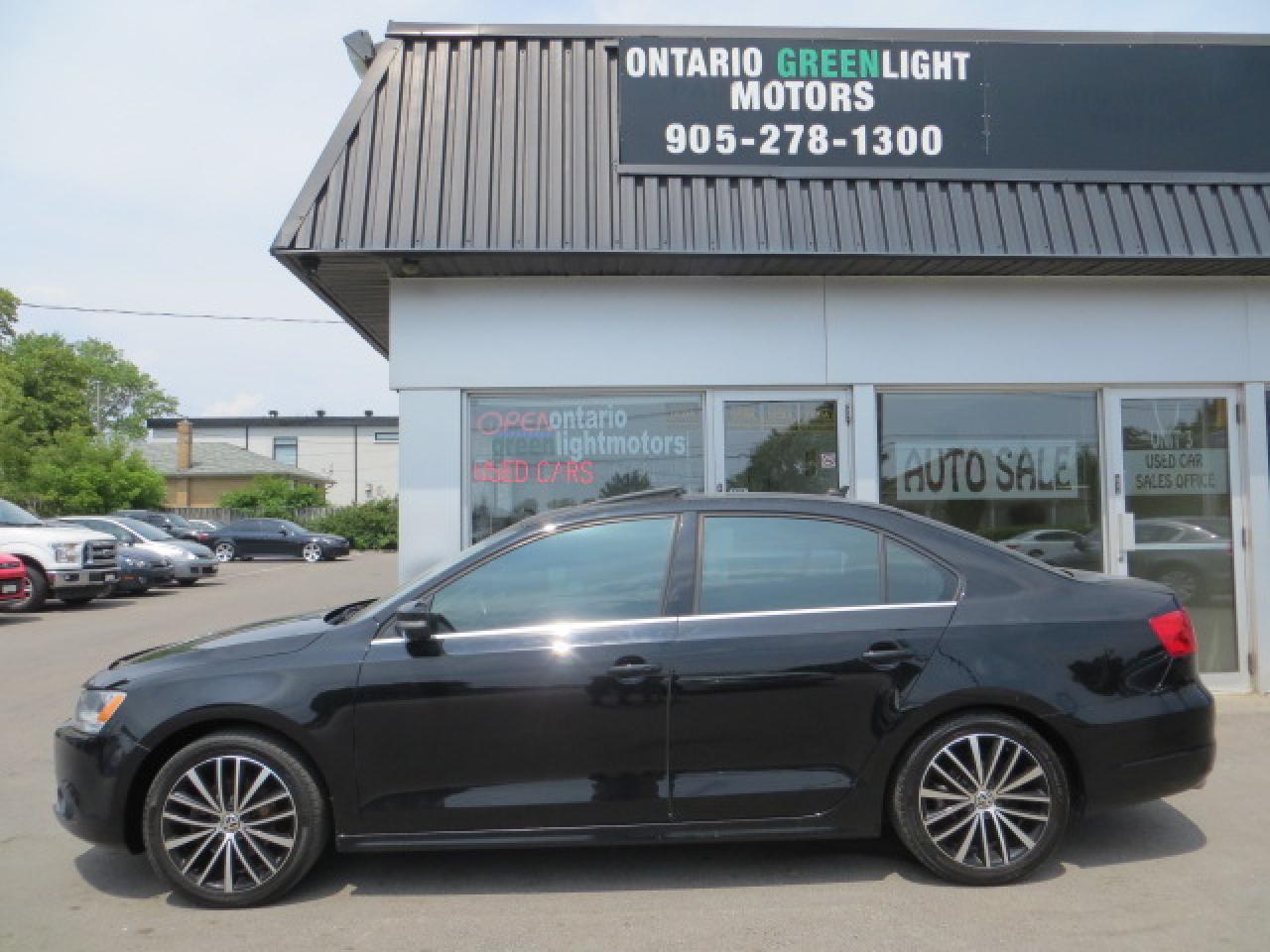 2014 Volkswagen Jetta CERTIFIED, HIGHLINE, LEATHER, SUNROOF, ALLOYS, TSI