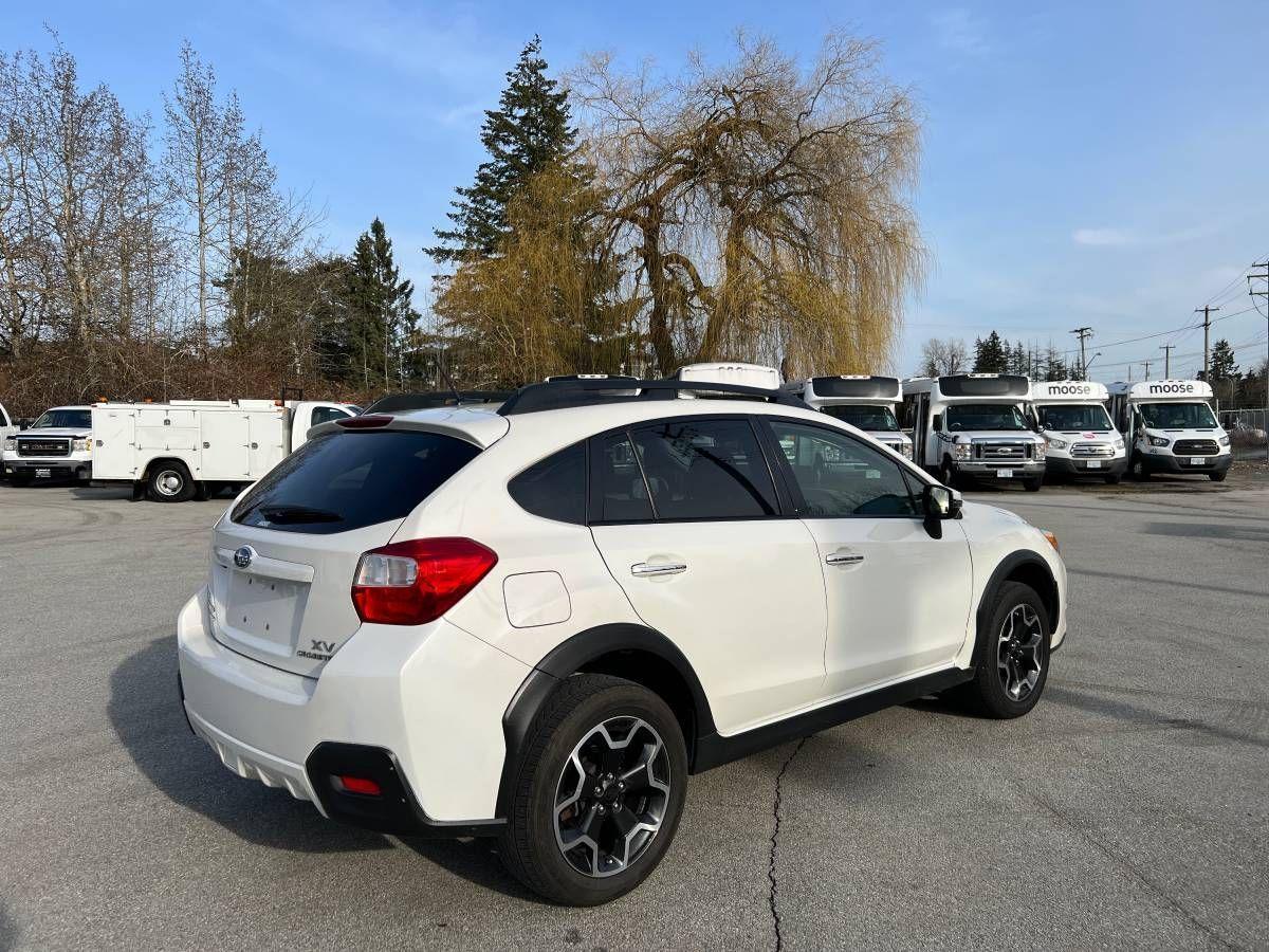 2015 Subaru XV Crosstrek 2.0i w/Limited/Tech Pkg - Photo #9