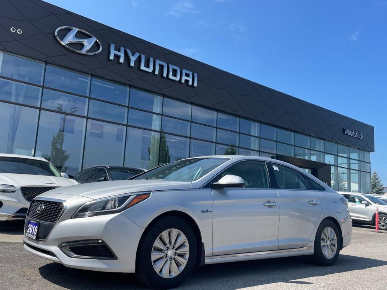 Used 2016 Hyundai Sonata Hybrid for sale in Woodstock, ON