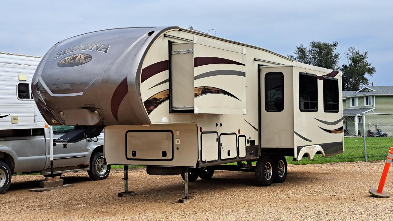 2014 Gulf Stream Sedona 27RLE Photo0