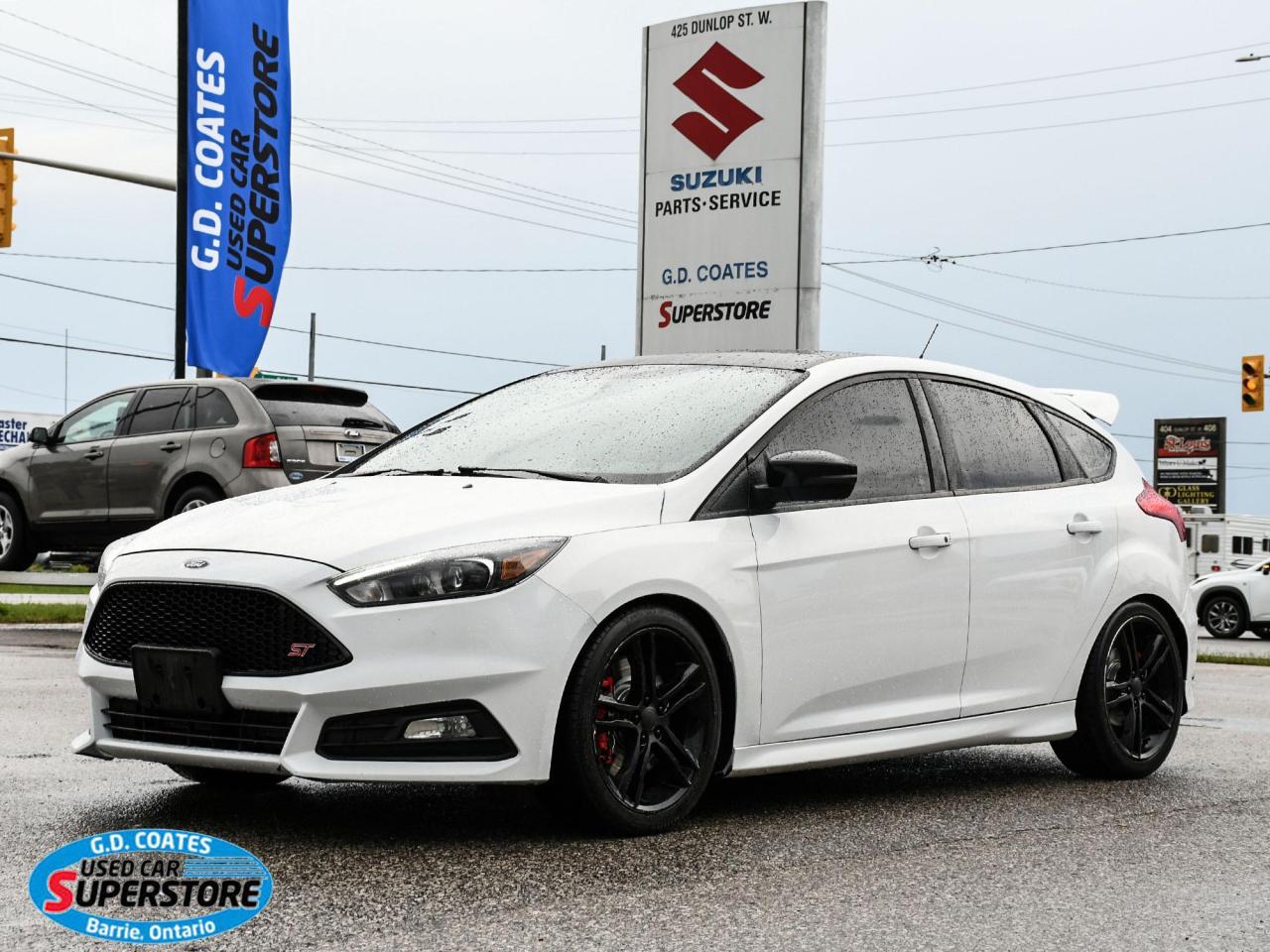 Used 2016 Ford Focus ST for sale in Barrie, ON