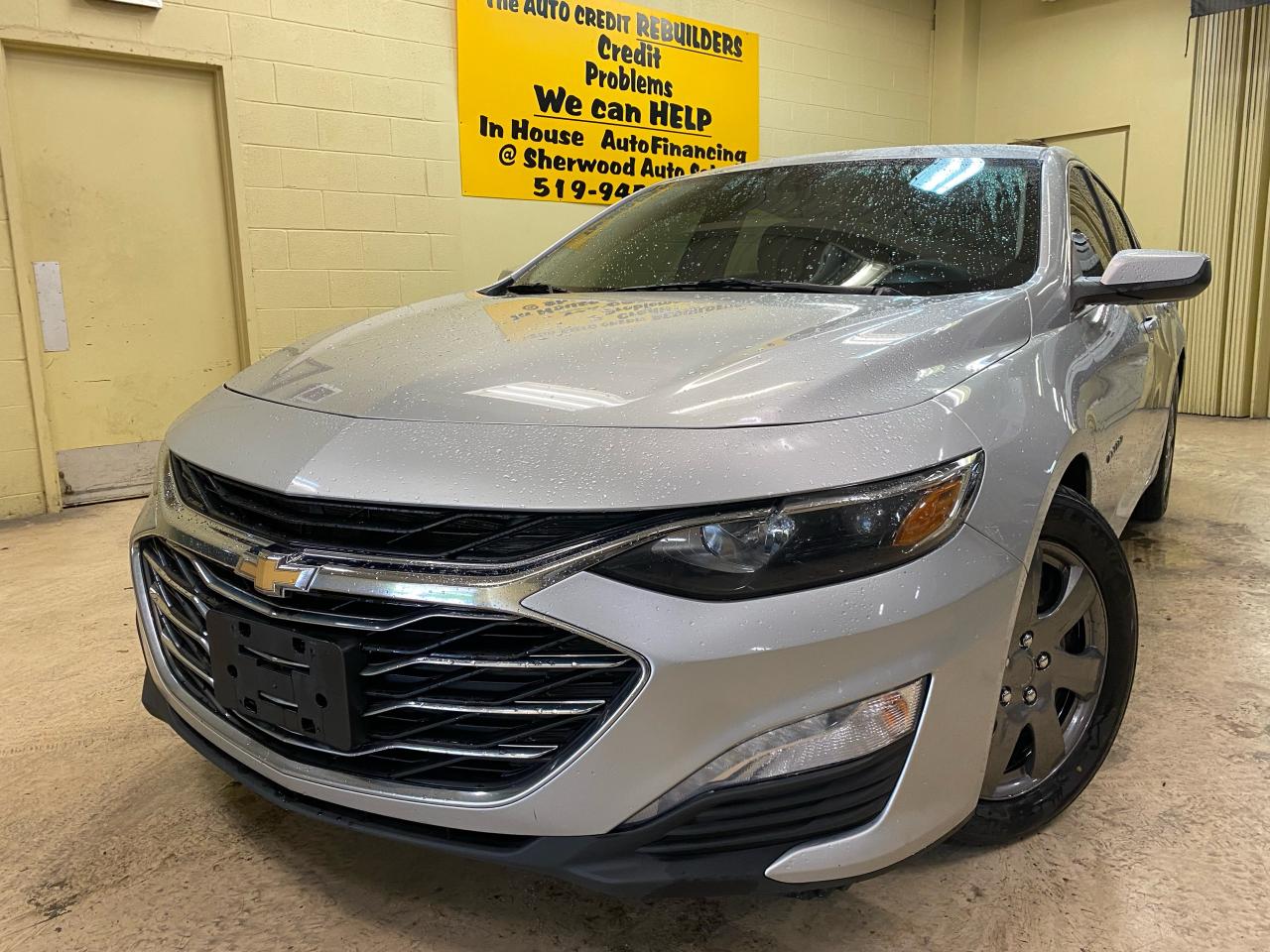 2019 Chevrolet Malibu LT - Photo #1
