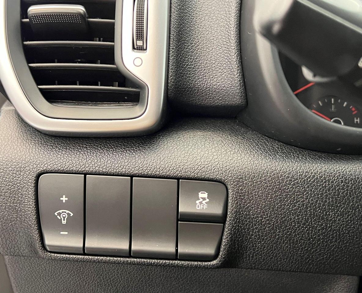 2017 Kia Sportage LX AWD+Camera+New Tires+Rust Proofed+CLEAN CARFAX - Photo #44