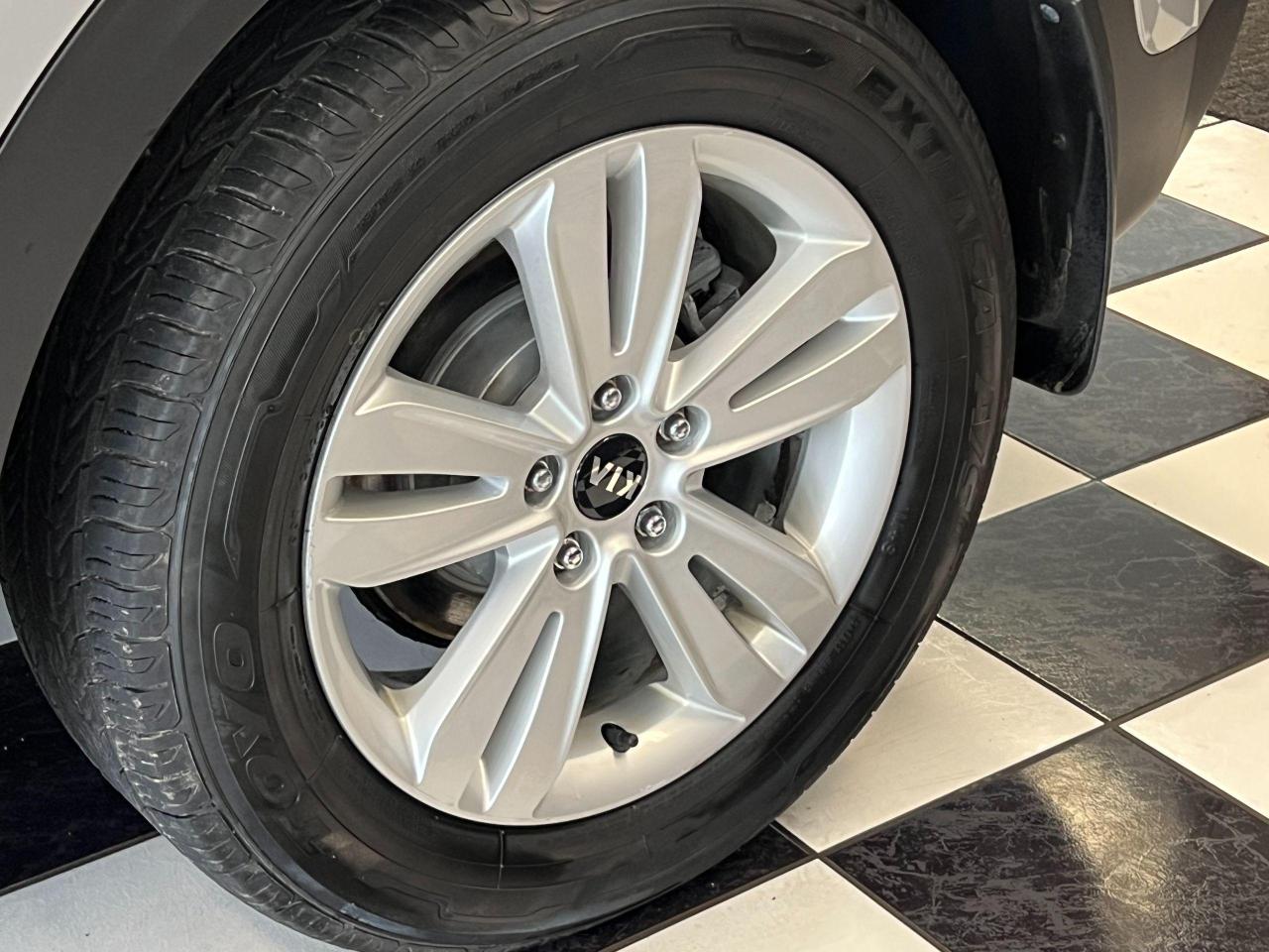 2017 Kia Sportage LX AWD+Camera+New Tires+Rust Proofed+CLEAN CARFAX - Photo #48