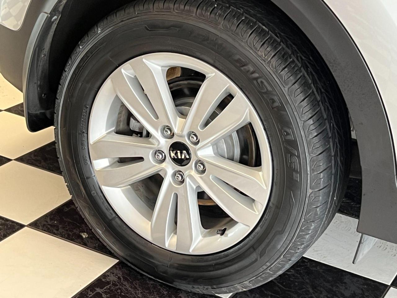 2017 Kia Sportage LX AWD+Camera+New Tires+Rust Proofed+CLEAN CARFAX - Photo #49