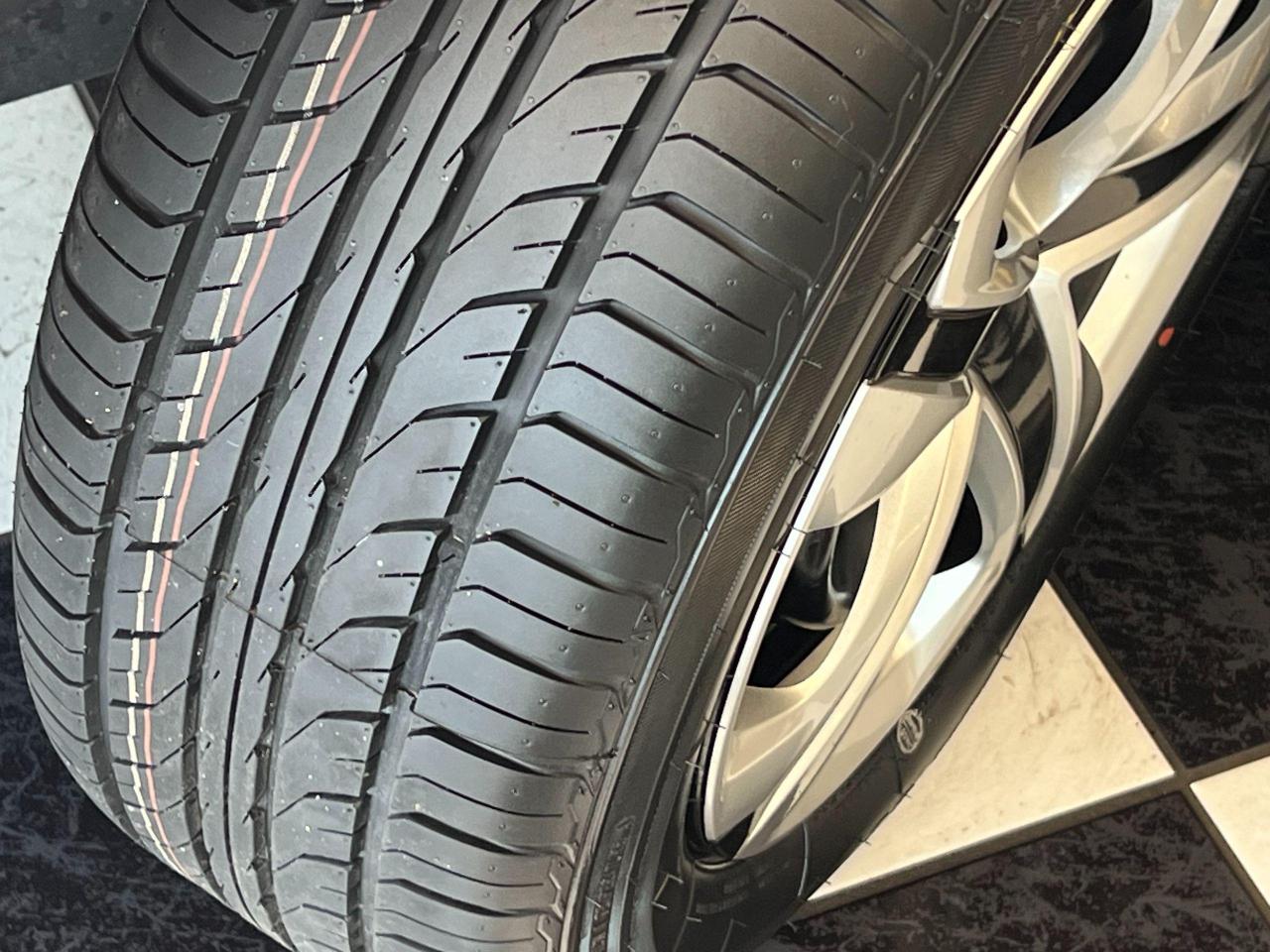 2017 Honda Civic LX+Camera+ApplePlay+New Tires+Heated Seats Photo77