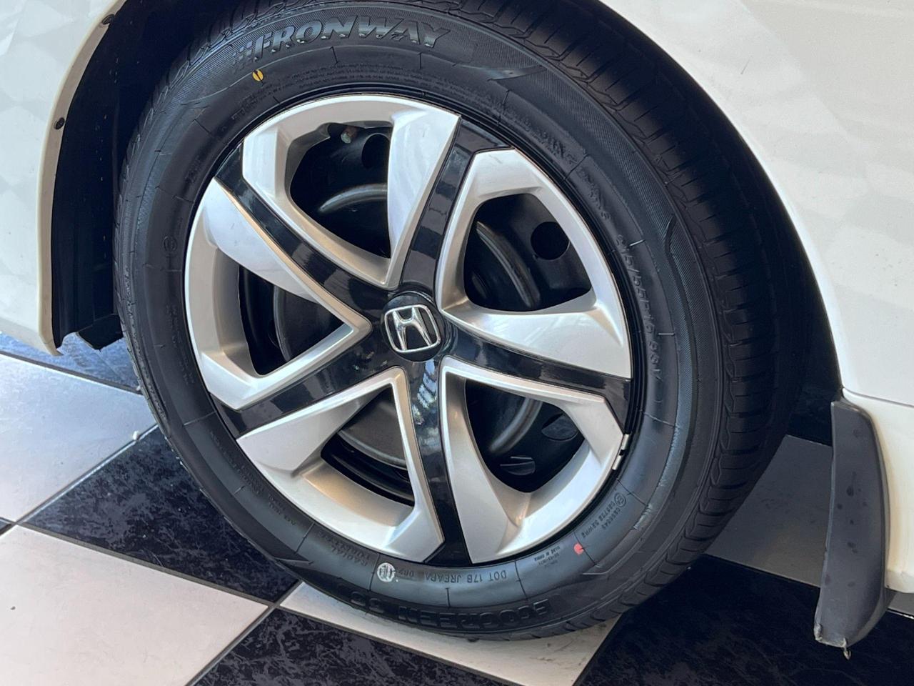 2017 Honda Civic LX+Camera+ApplePlay+New Tires+Heated Seats - Photo #55