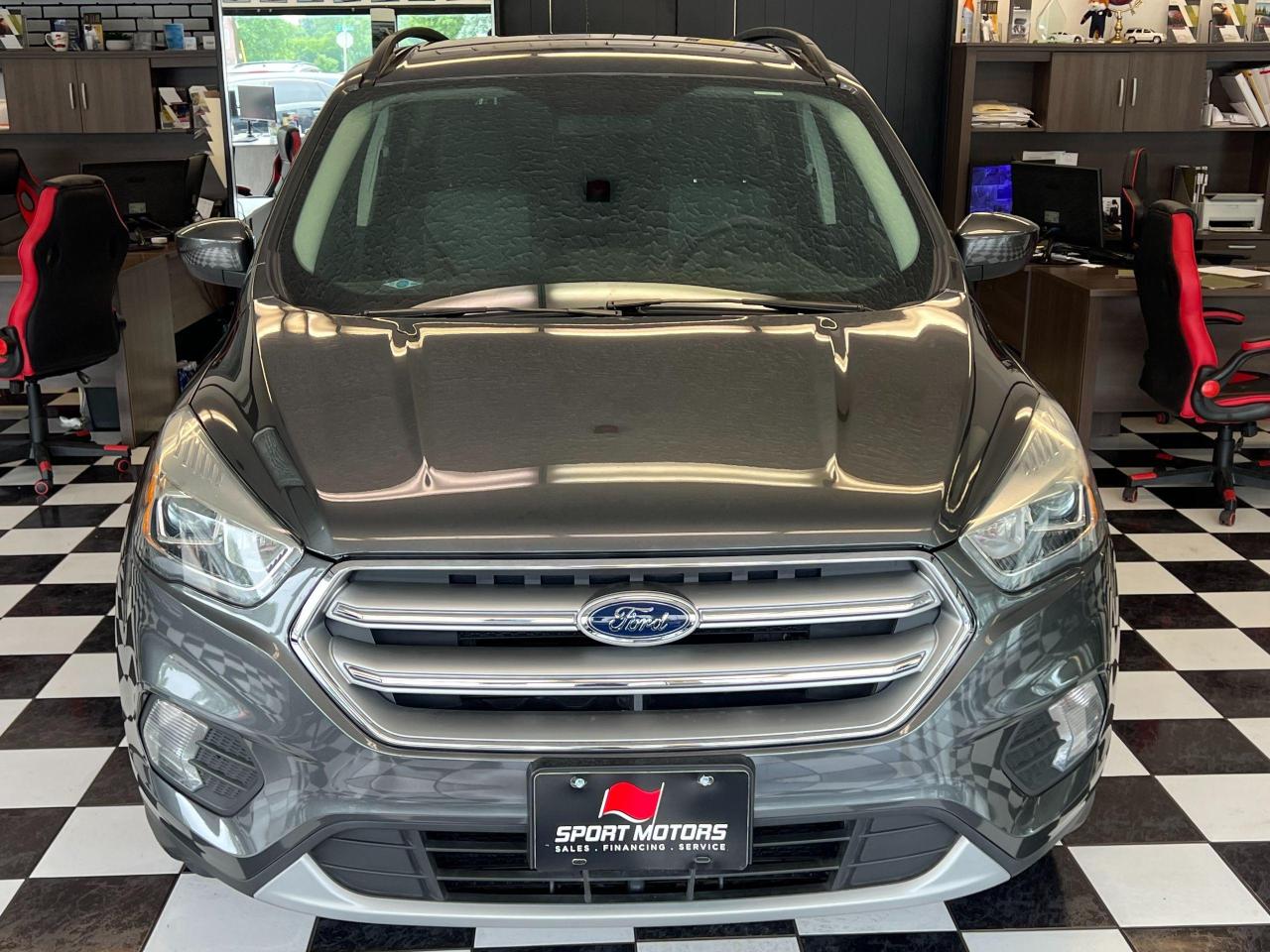 2017 Ford Escape SE+ApplePlay+Camera+New Tires+Sensors+CLEAN CARFAX - Photo #6