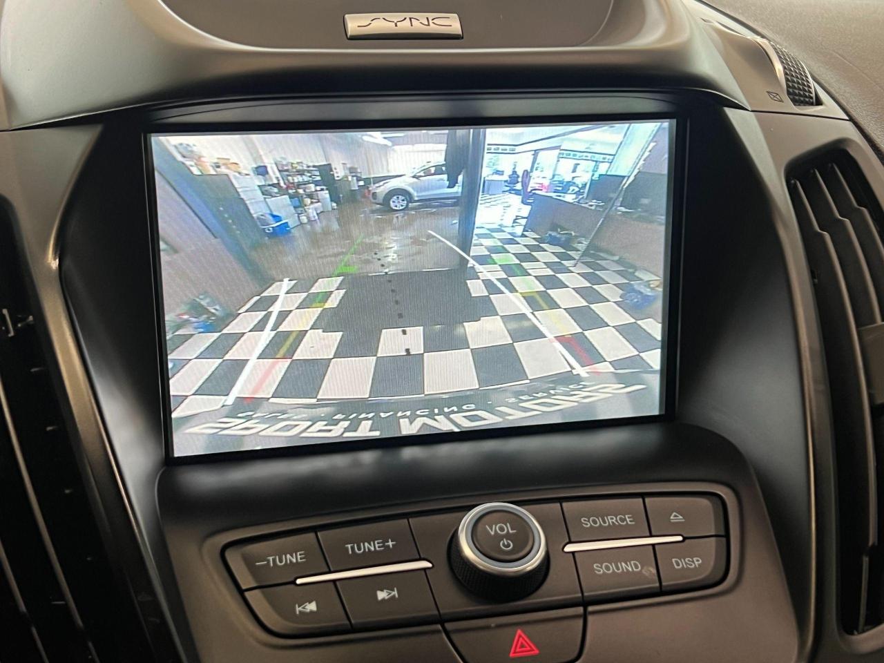 2017 Ford Escape SE+ApplePlay+Camera+New Tires+Sensors+CLEAN CARFAX - Photo #11