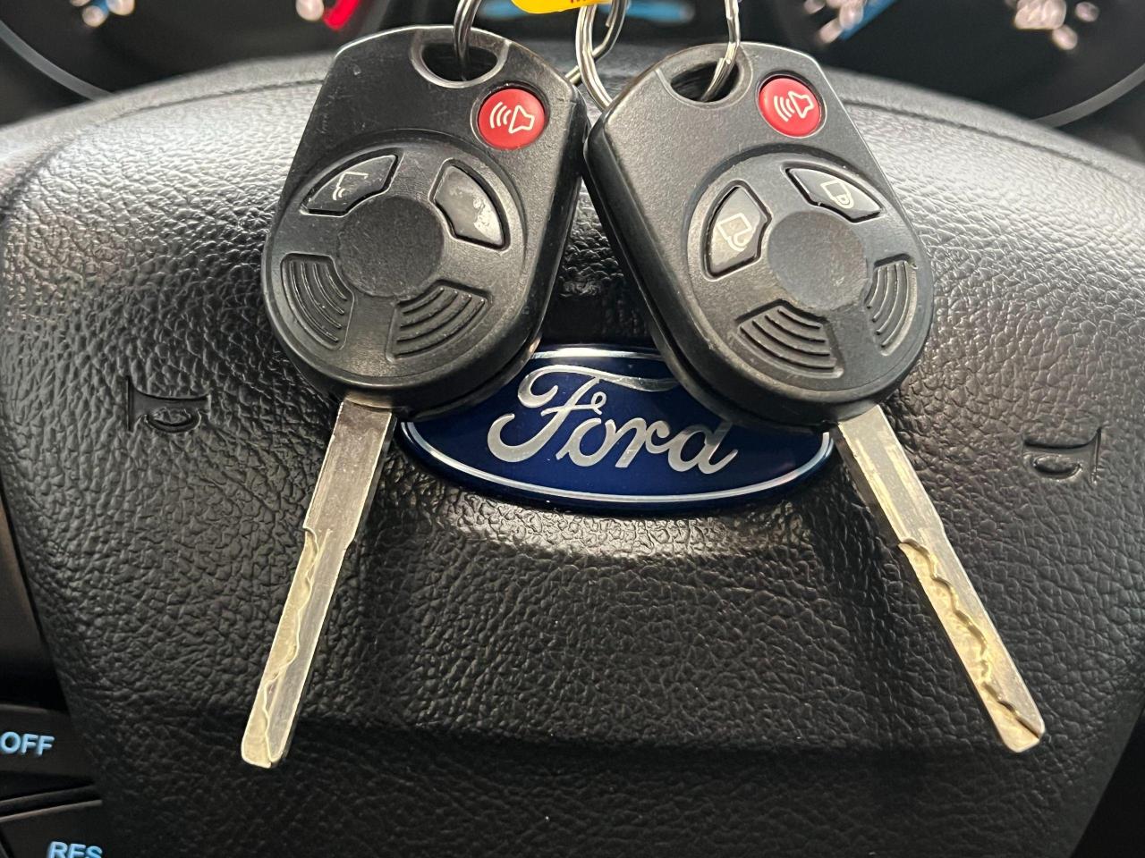 2017 Ford Escape SE+ApplePlay+Camera+New Tires+Sensors+CLEAN CARFAX - Photo #16