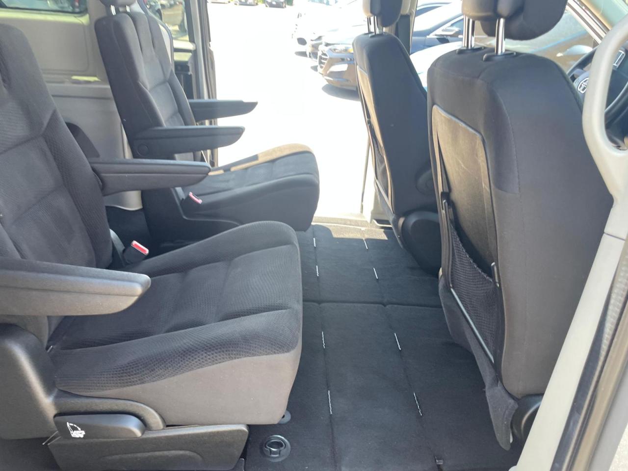 2018 Dodge Grand Caravan AUTO SXT STOW & GO SAFETY B-TOOTH - Photo #13
