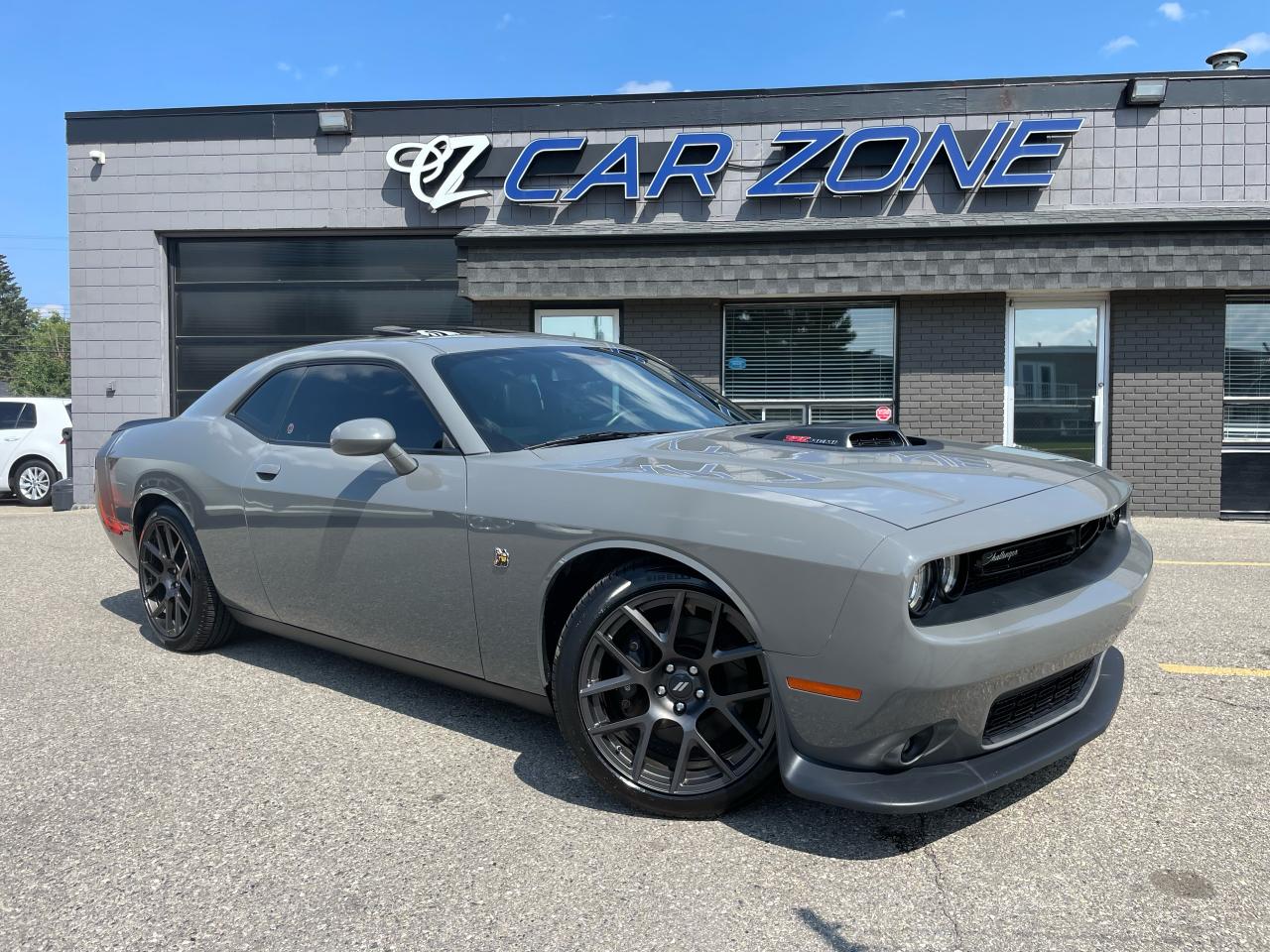 2017 Dodge Challenger Manual Scat Pack Shaker R/T 392 - Photo #17