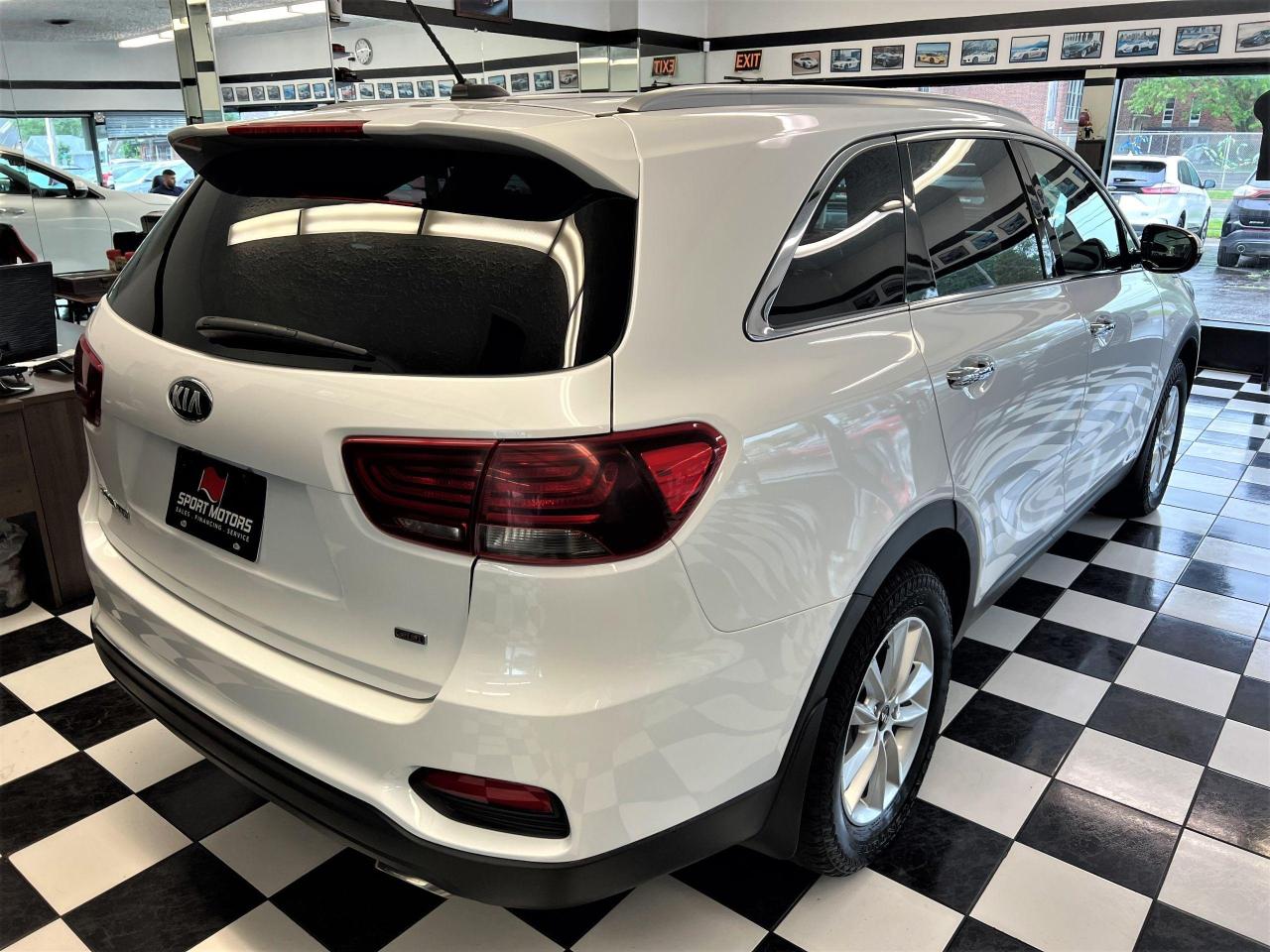 2019 Kia Sorento LX AWD+ApplePlay+Heated Seats+Camera+CLEAN CARFAX - Photo #4