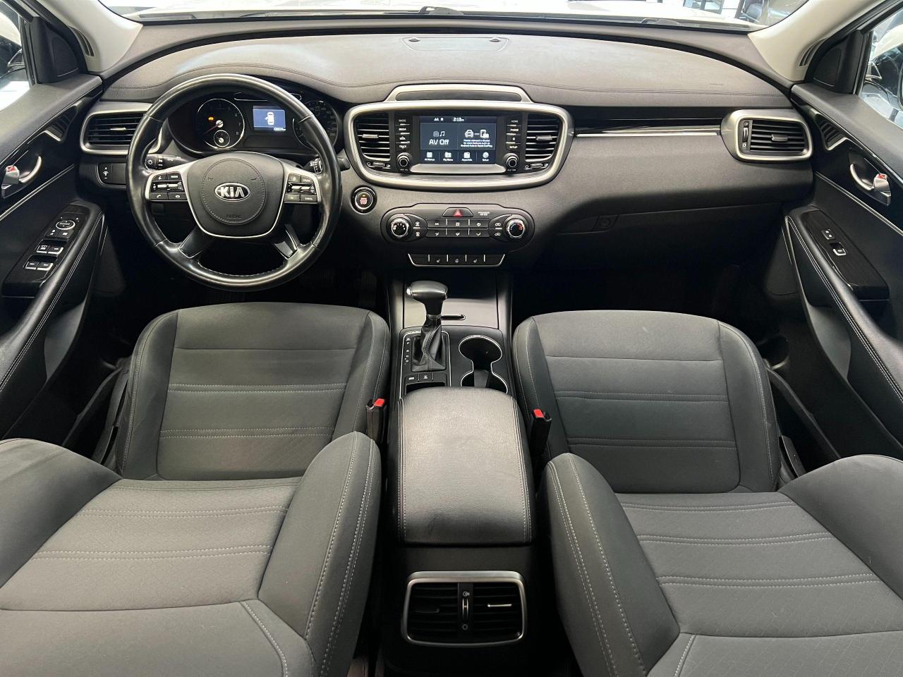 2019 Kia Sorento LX AWD+ApplePlay+Heated Seats+Camera+CLEAN CARFAX - Photo #8