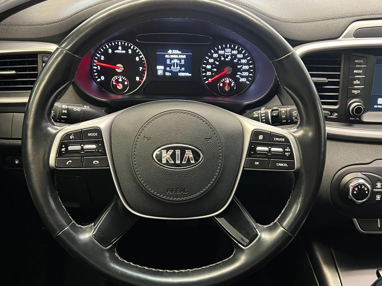 2019 Kia Sorento LX AWD+ApplePlay+Heated Seats+Camera+CLEAN CARFAX - Photo #9