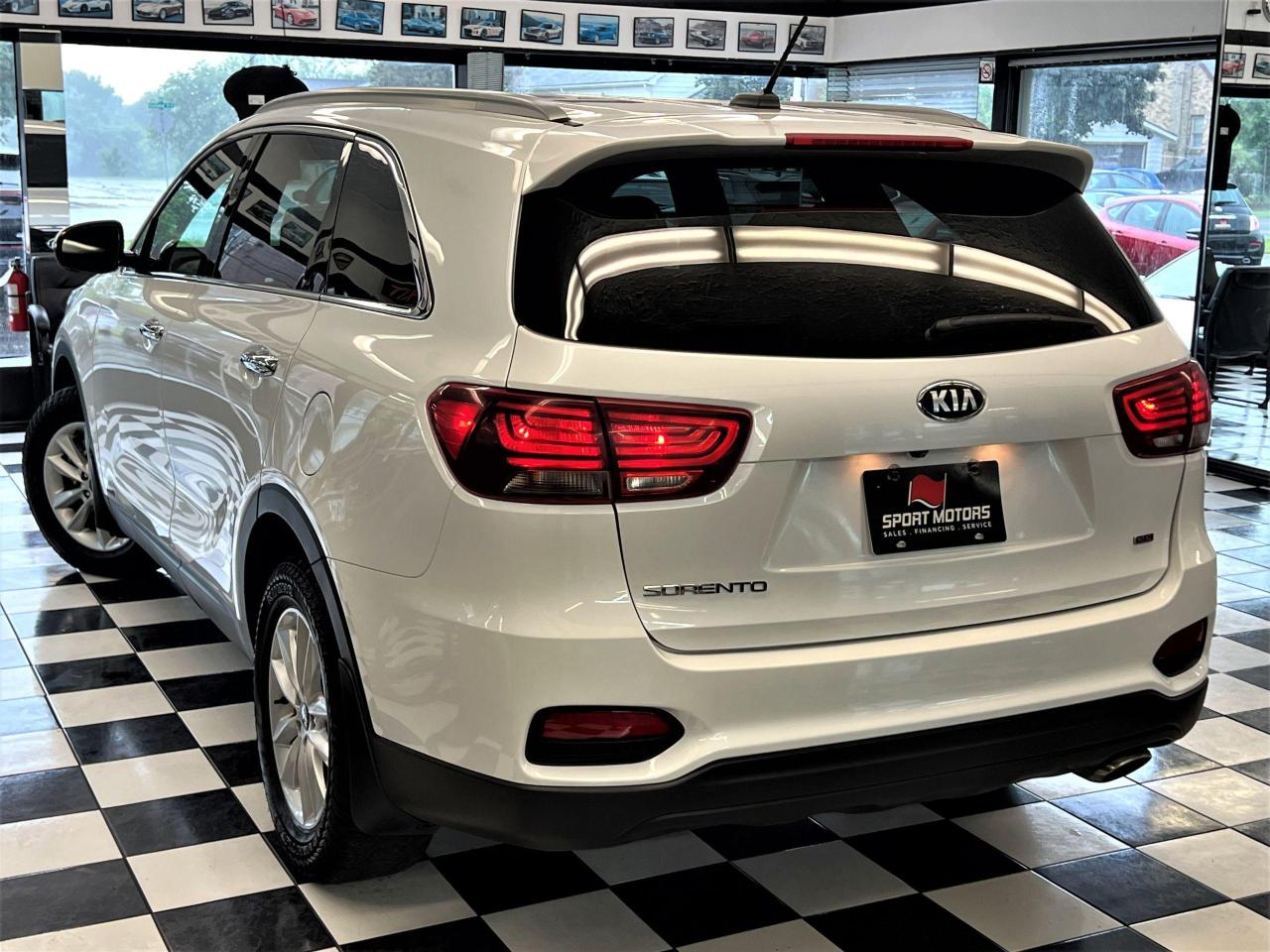 2019 Kia Sorento LX AWD+ApplePlay+Heated Seats+Camera+CLEAN CARFAX - Photo #14