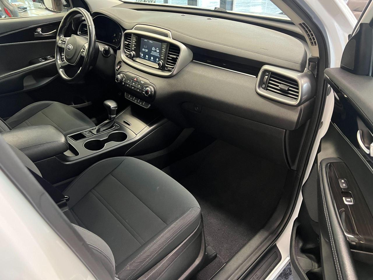 2019 Kia Sorento LX AWD+ApplePlay+Heated Seats+Camera+CLEAN CARFAX - Photo #21