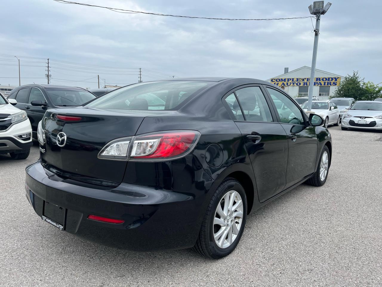 2012 Mazda MAZDA3 GX Photo4