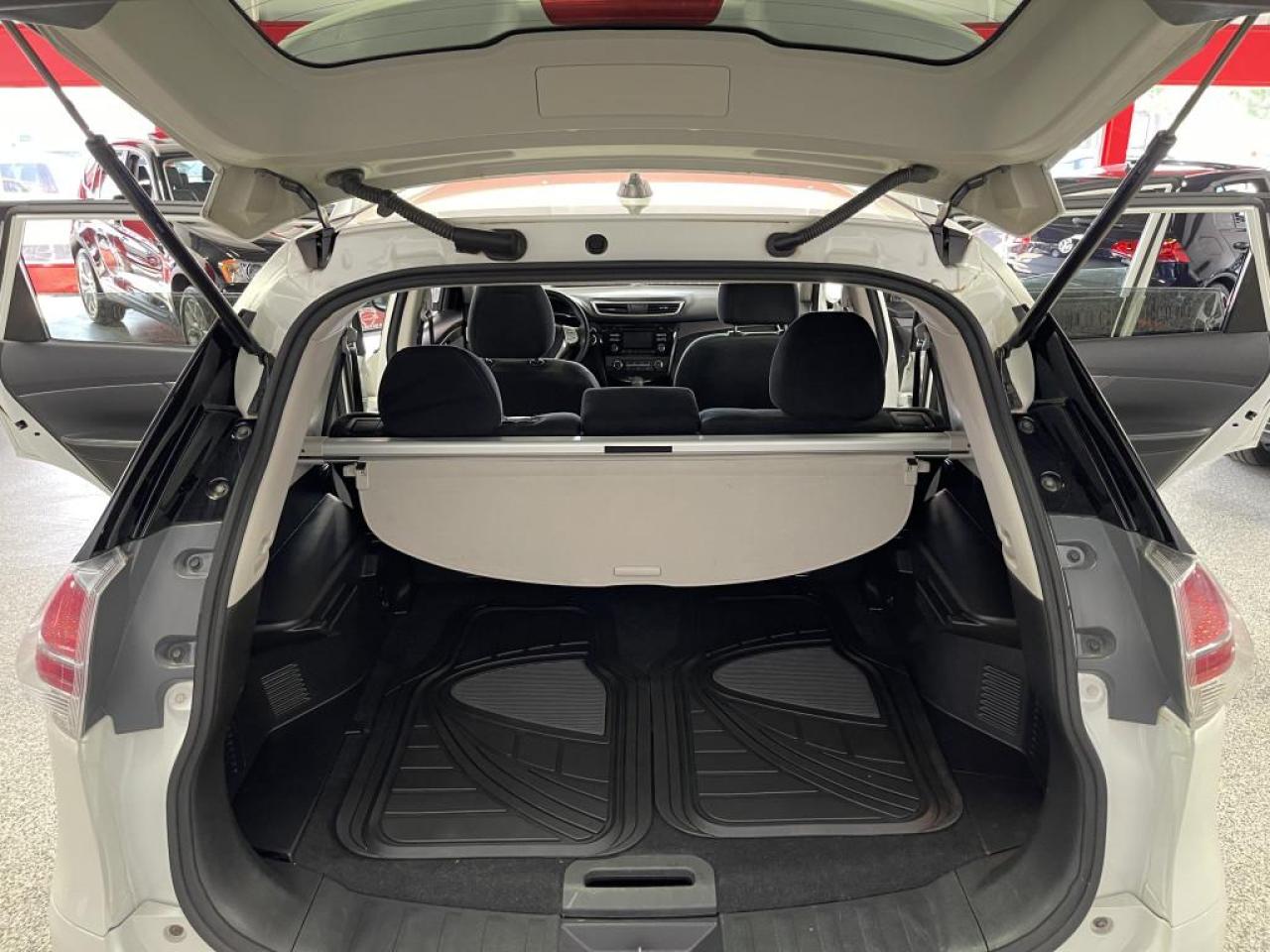 2016 Nissan Rogue AWD/PUSH START/COMFORT ACCESS/PANO ROOF/LED LIGHTS Photo4