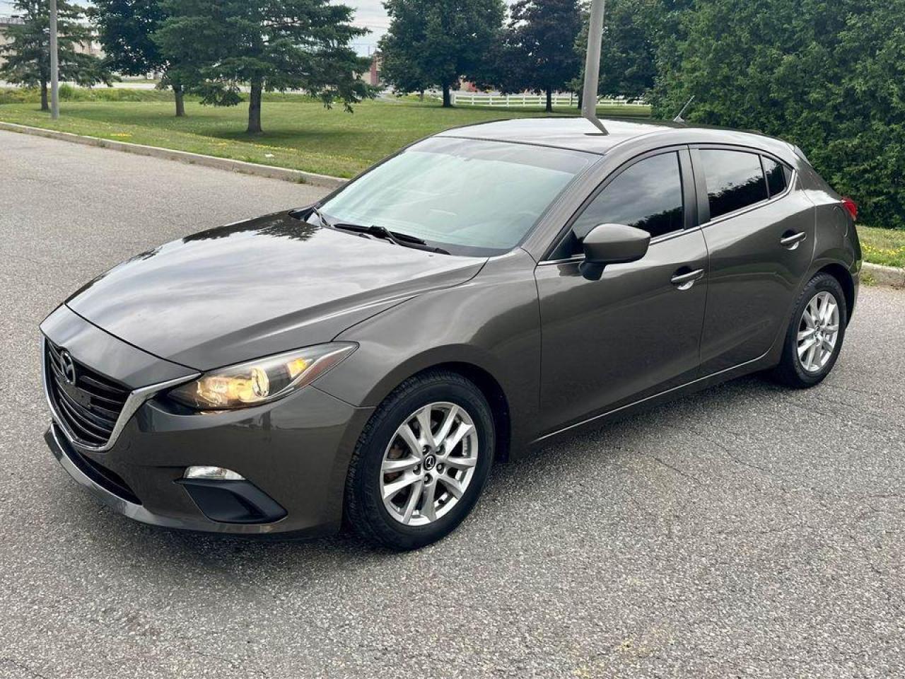 2014 Mazda MAZDA3 4DR SDN MAN GS-SKY - Photo #2