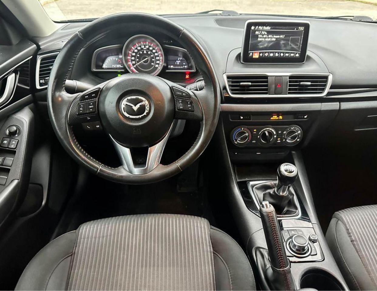 2014 Mazda MAZDA3 4DR SDN MAN GS-SKY Photo2
