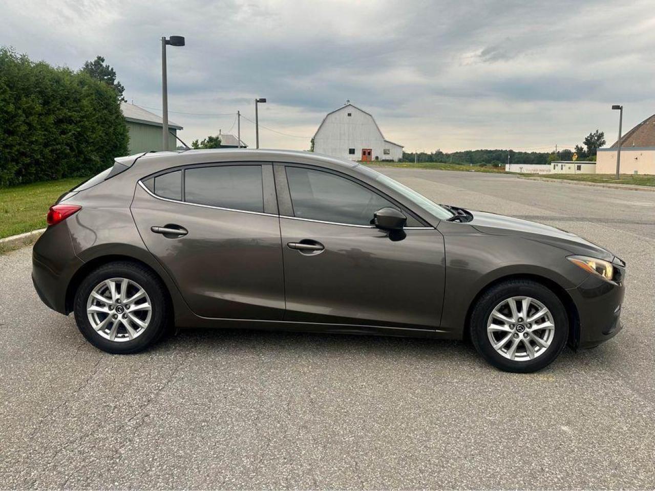 2014 Mazda MAZDA3 4DR SDN MAN GS-SKY - Photo #4