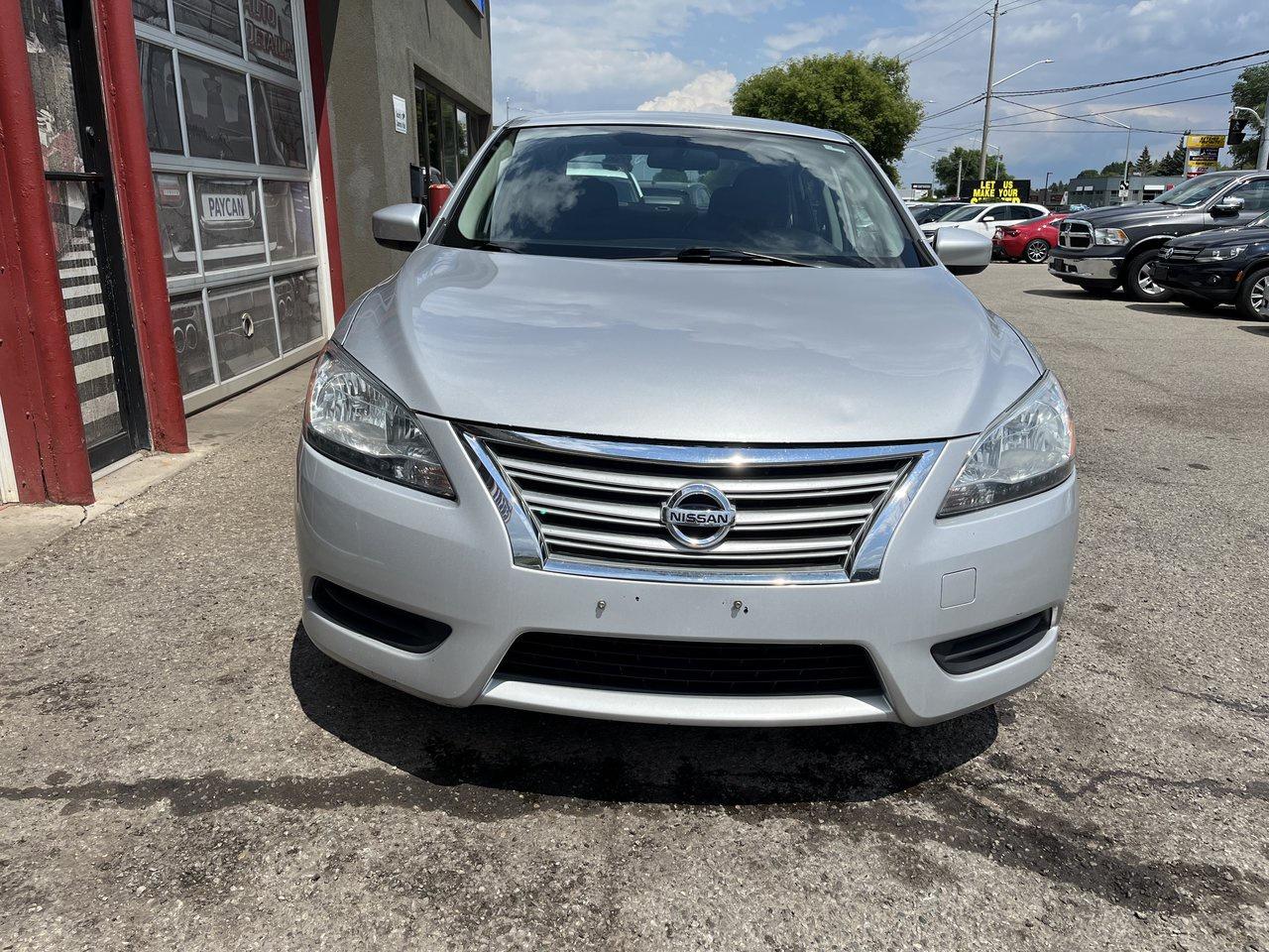 2015 Nissan Sentra S Photo2