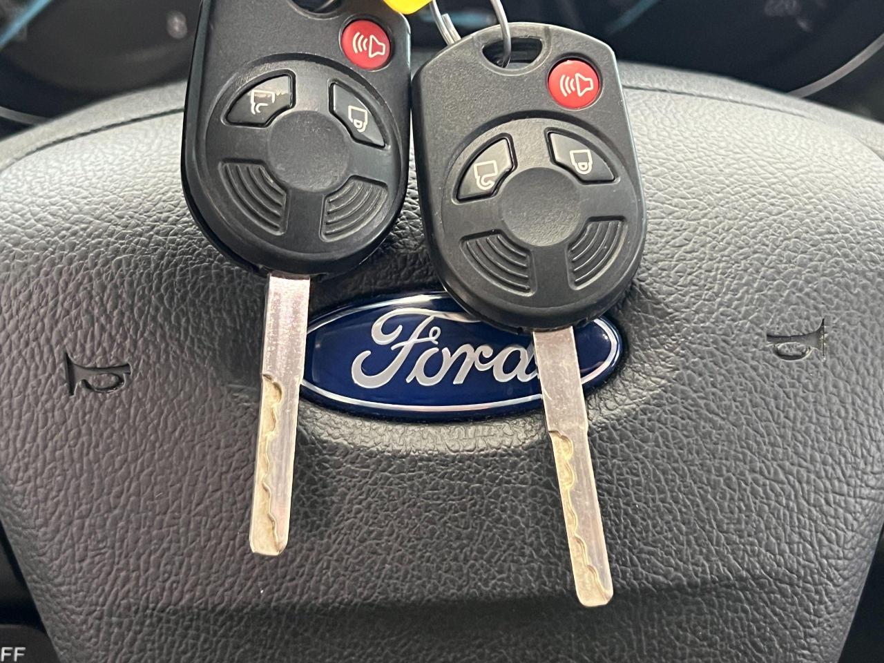 2019 Ford Escape S+New Tires+Camera+Bluetooth+Clean Carfax - Photo #16
