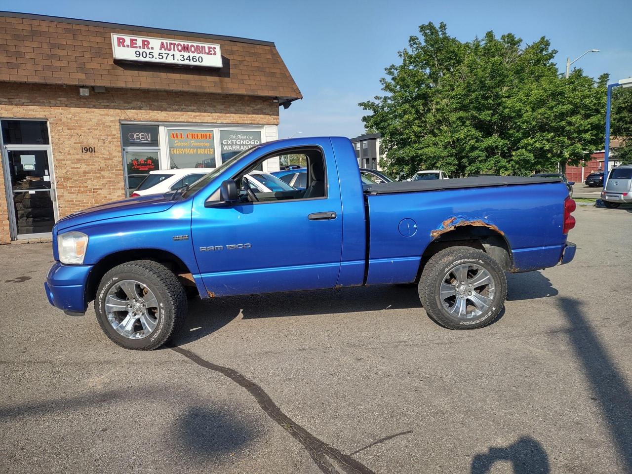 2007 Dodge Ram 1500 4WD Reg Cab 120.5" SLT