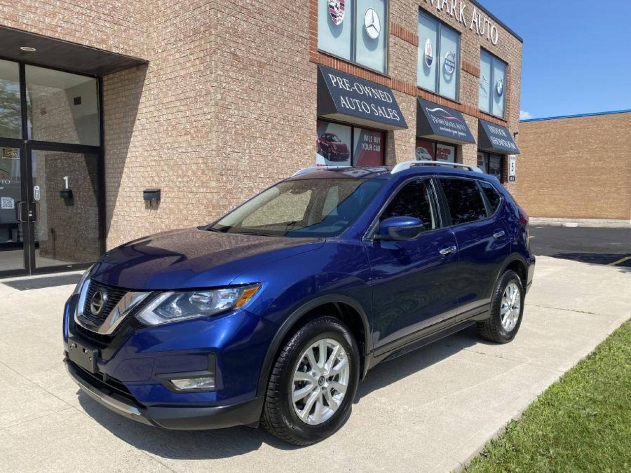 2020 Nissan Rogue SV Photo0