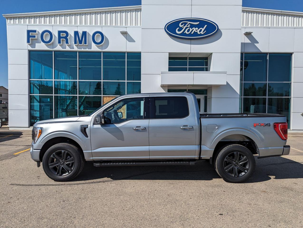 2023 Ford F-150 XLT Photo0