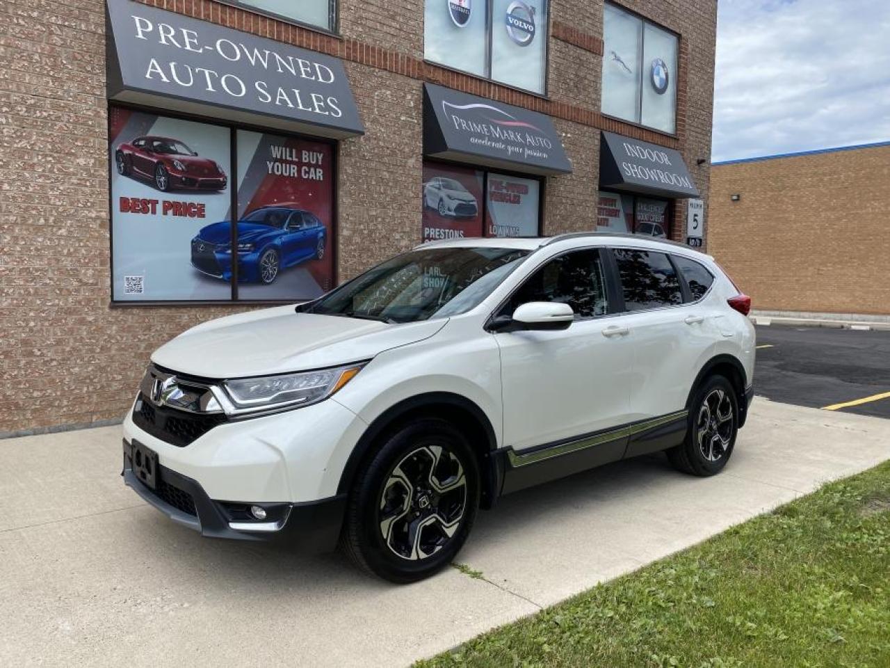 2018 Honda CR-V Touring Photo1