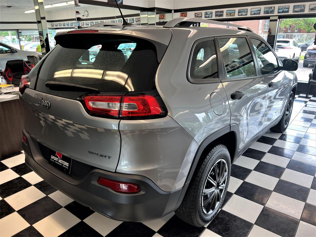 2015 Jeep Cherokee SPORT+Camera+Bluetooth+Remote Start+CLEAN CARFAX - Photo #4