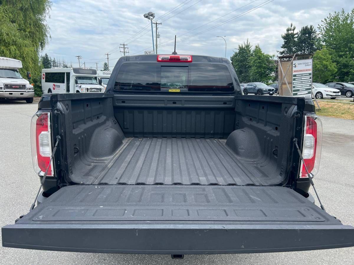 2020 GMC Canyon 4WD Crew Cab 128" SLE - Photo #12