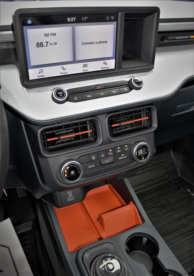 2022 Ford Maverick XLT AWD SuperCrew Photo