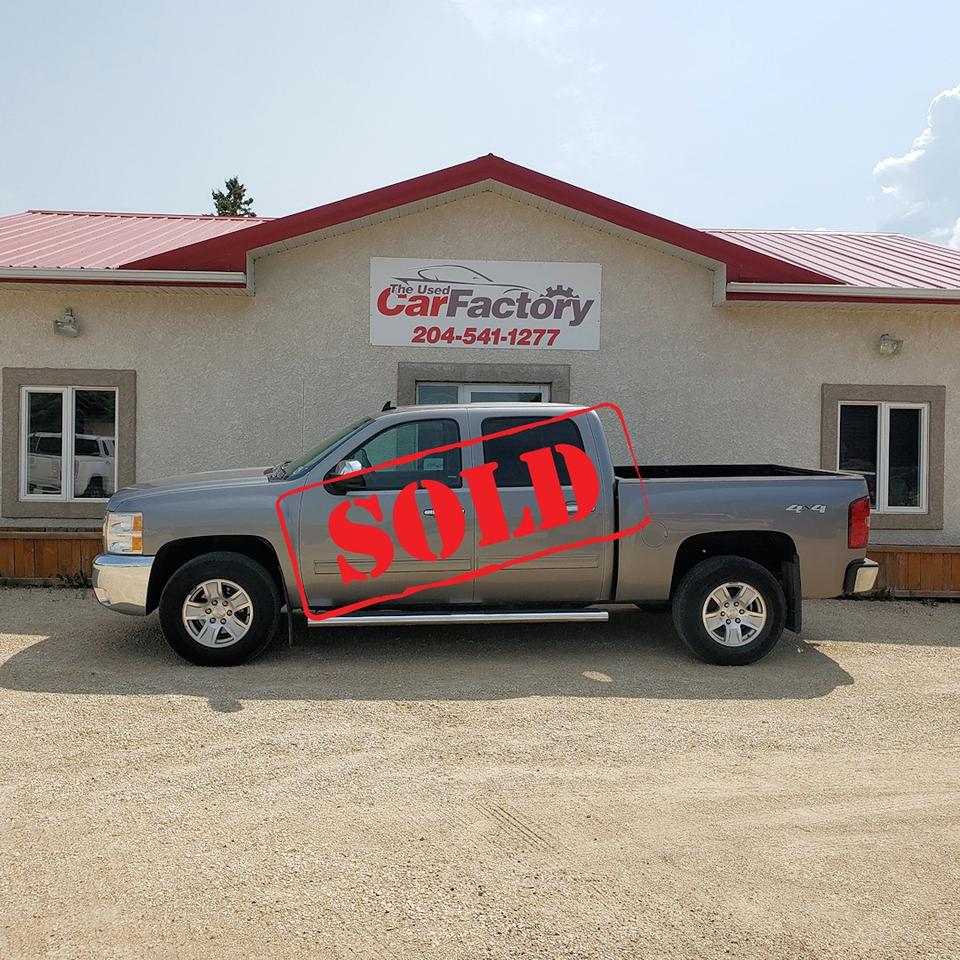 2013 Chevrolet Silverado 1500 4WD Crew Cab 143.5" LS Cheyenne Edition