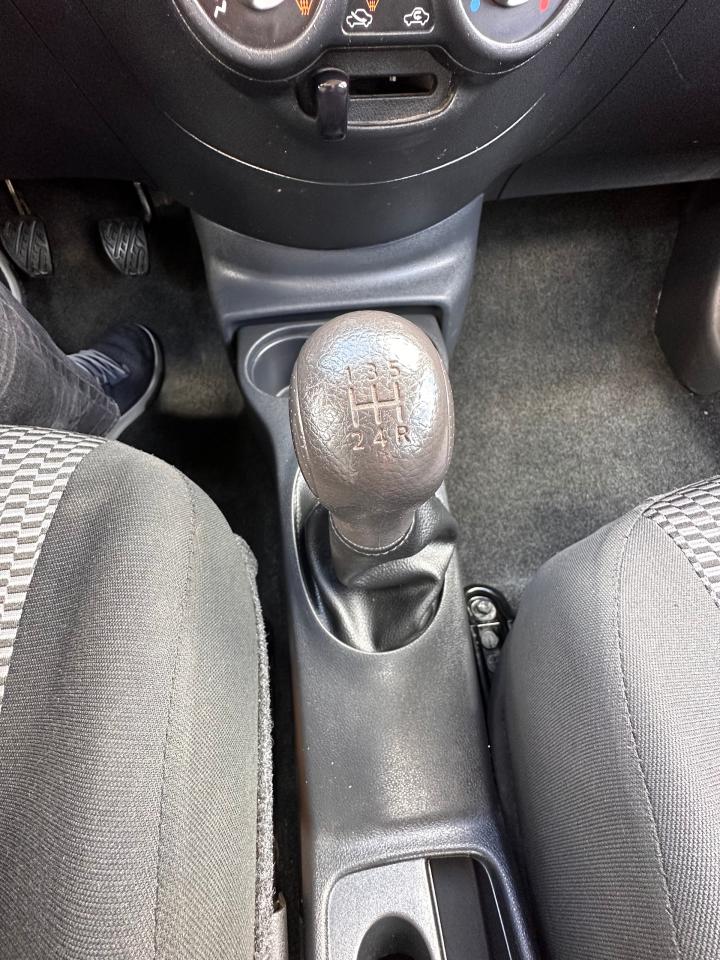 2017 Nissan Micra  - Photo #22