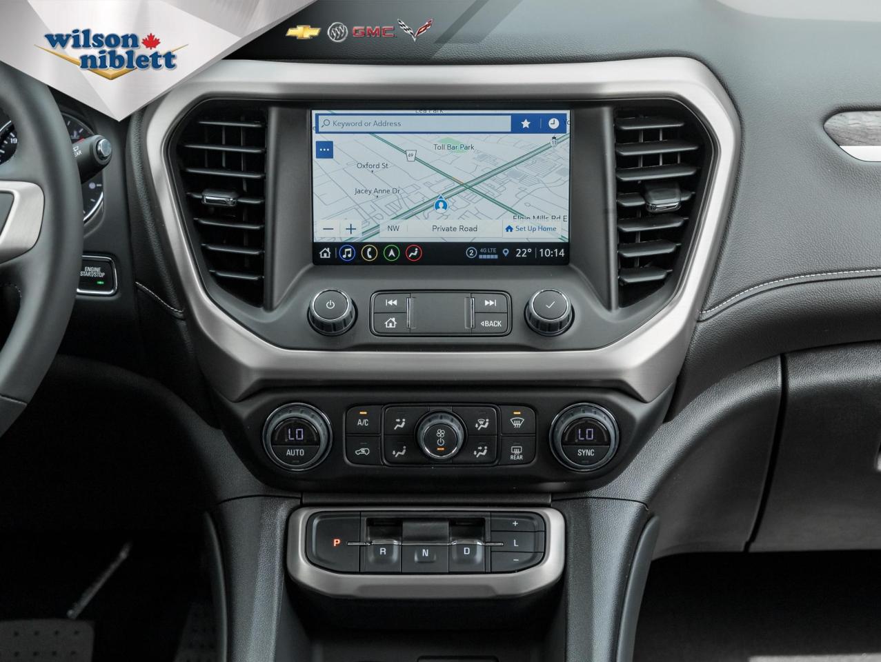 2022 GMC Acadia Denali Photo